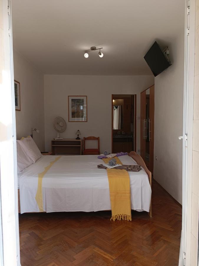 Rooms Rita Cres Buitenkant foto