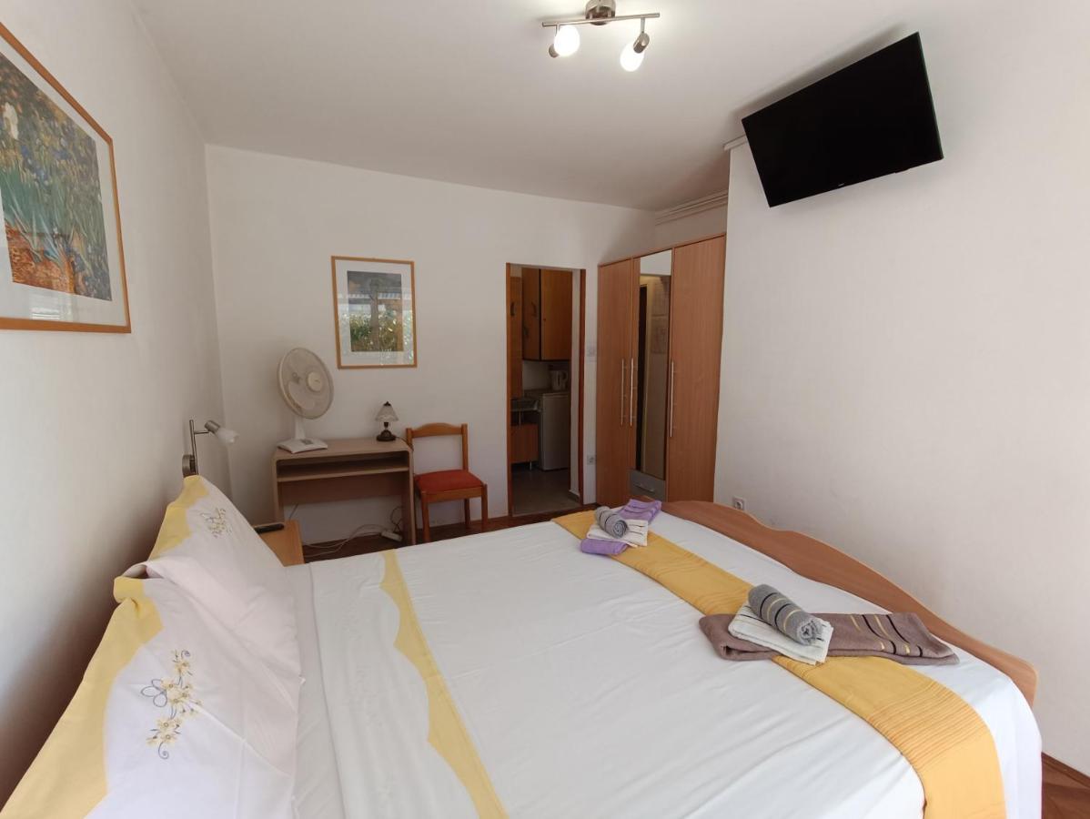 Rooms Rita Cres Buitenkant foto