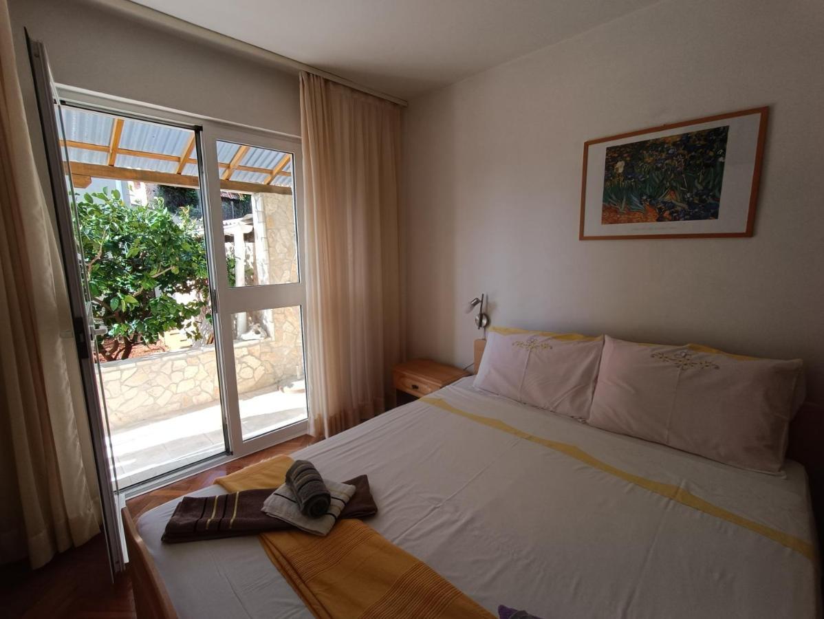 Rooms Rita Cres Buitenkant foto
