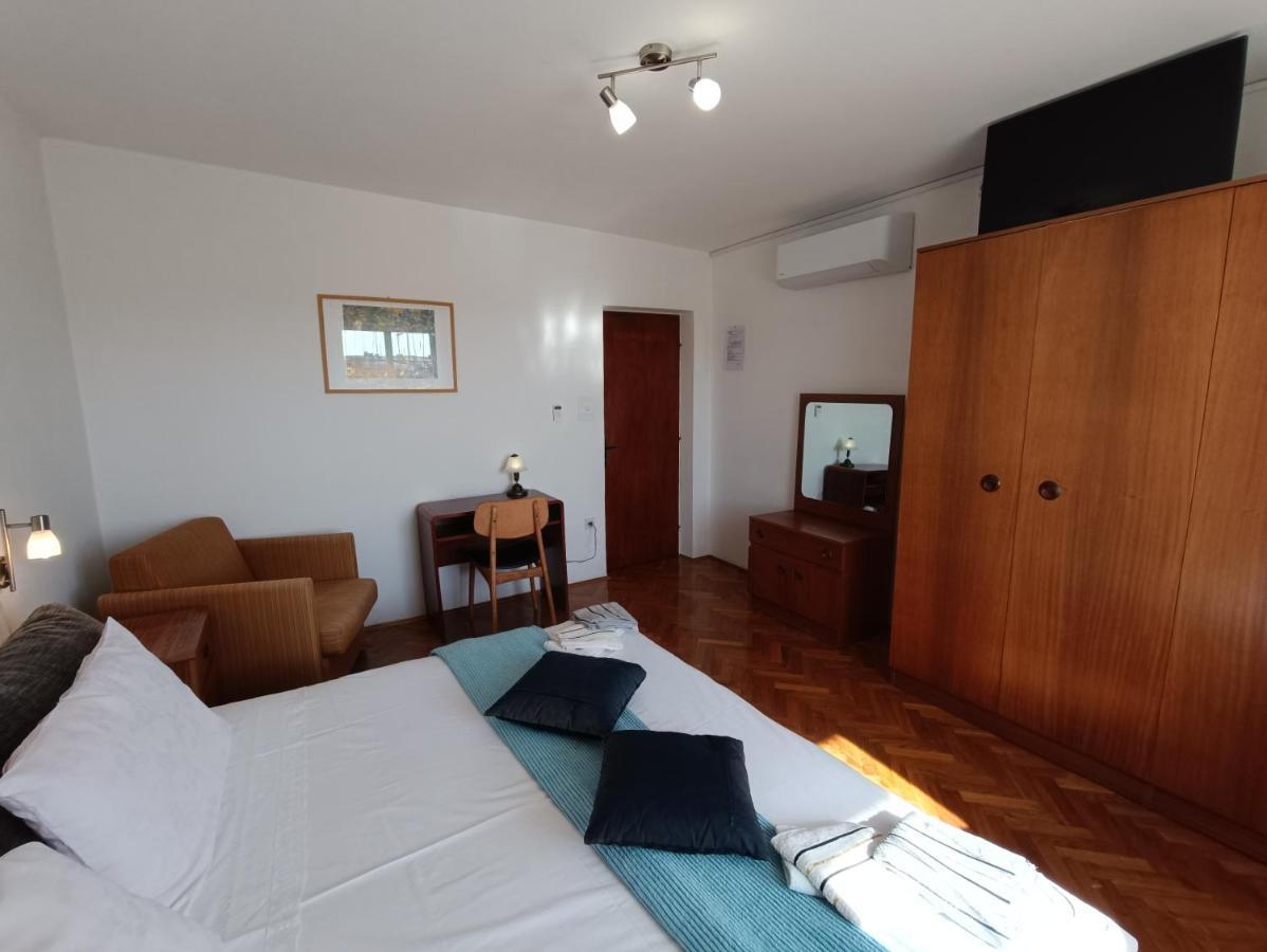 Rooms Rita Cres Buitenkant foto
